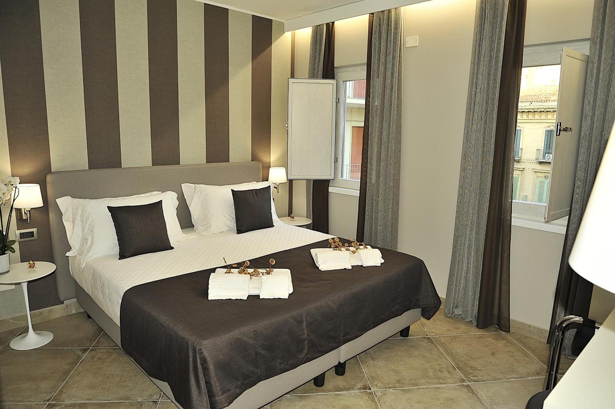 Etnea 454 Catania Luxury Rooms ภายนอก รูปภาพ