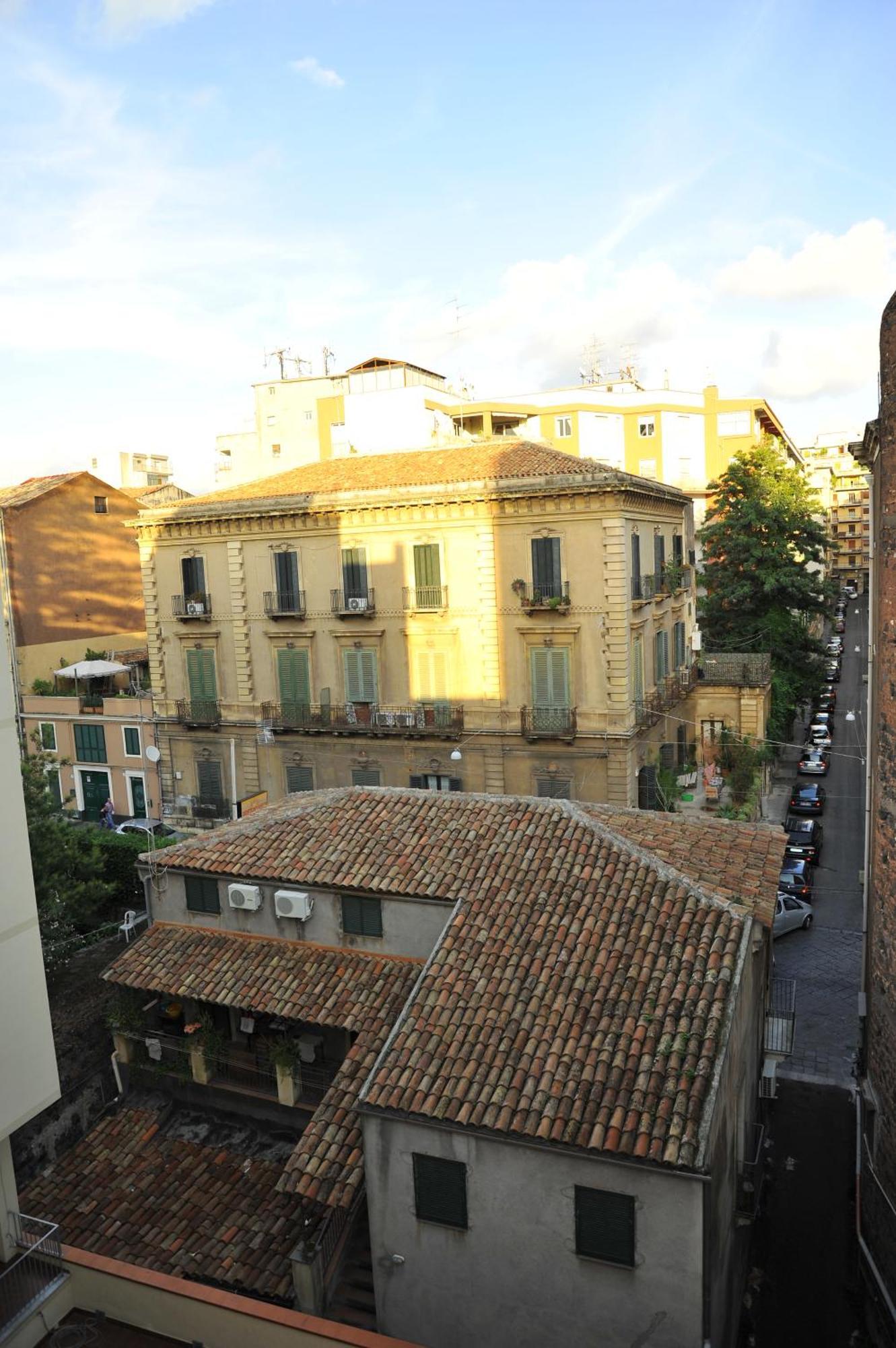 Etnea 454 Catania Luxury Rooms ภายนอก รูปภาพ