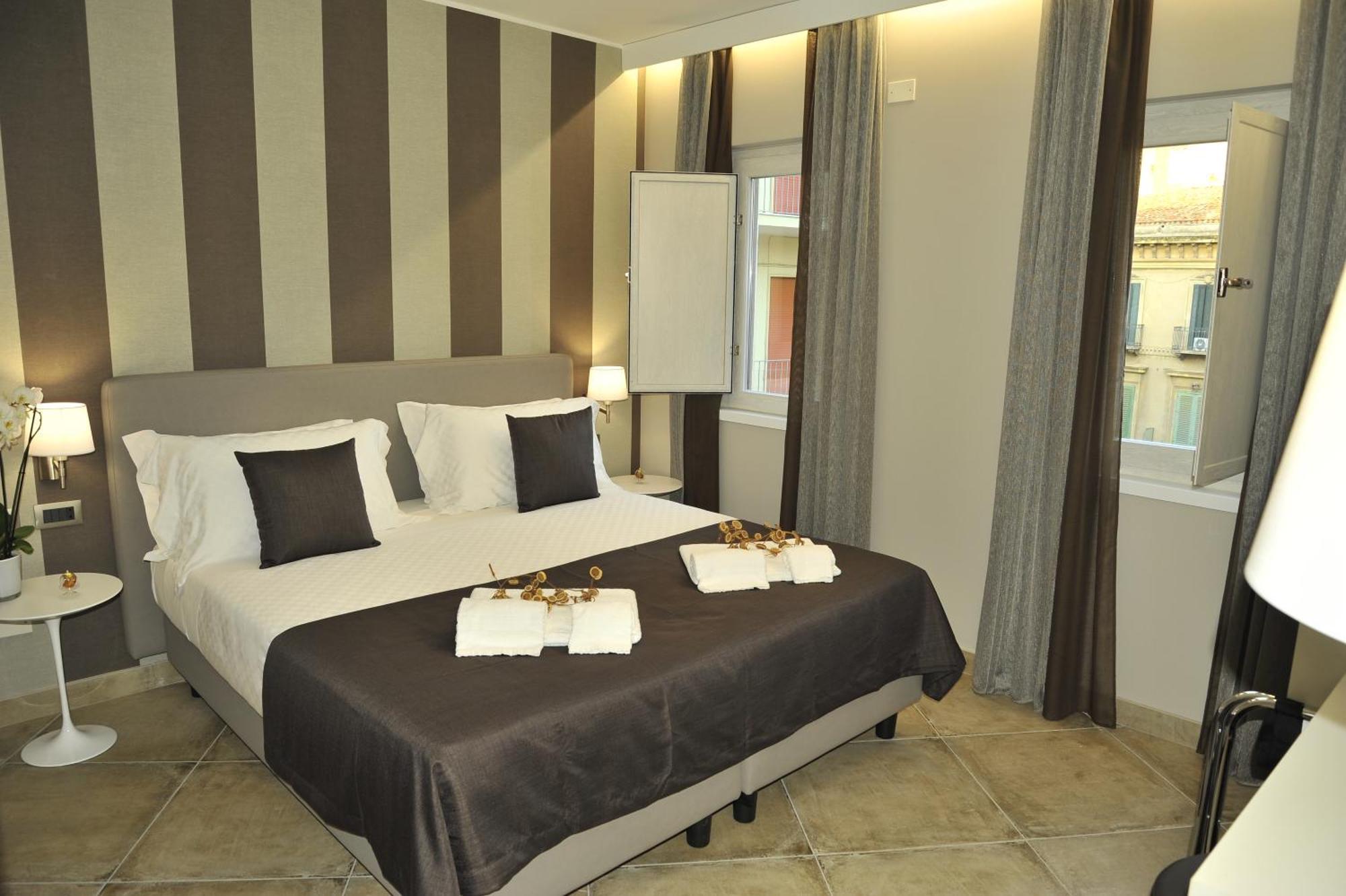 Etnea 454 Catania Luxury Rooms ภายนอก รูปภาพ