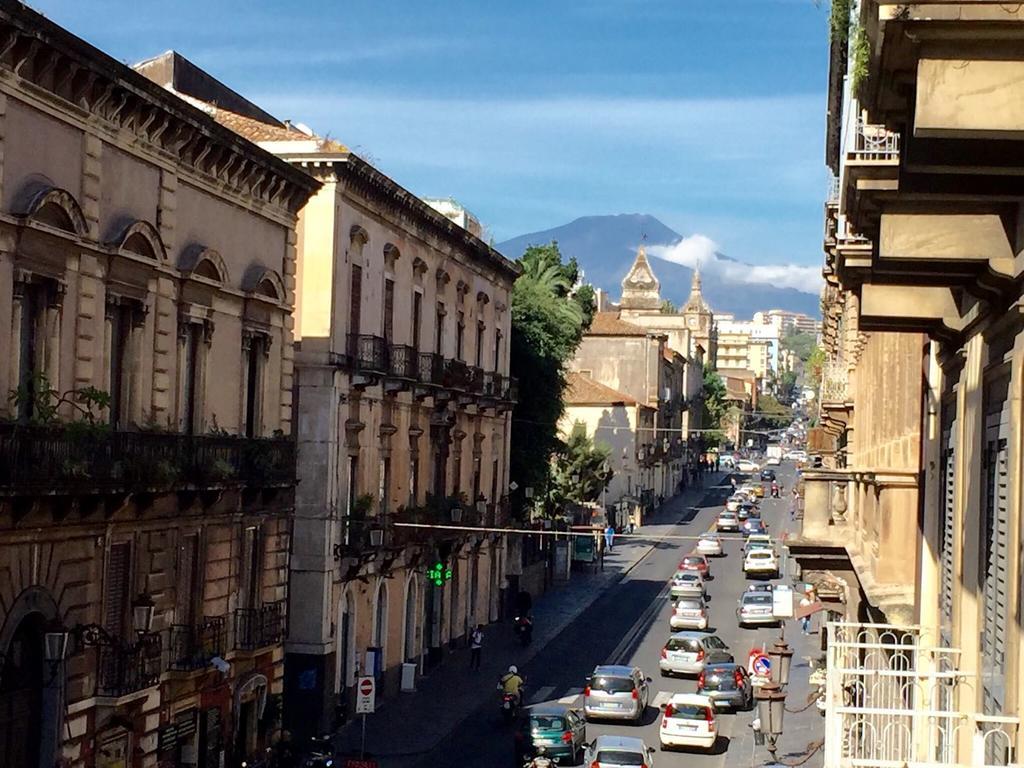 Etnea 454 Catania Luxury Rooms ภายนอก รูปภาพ