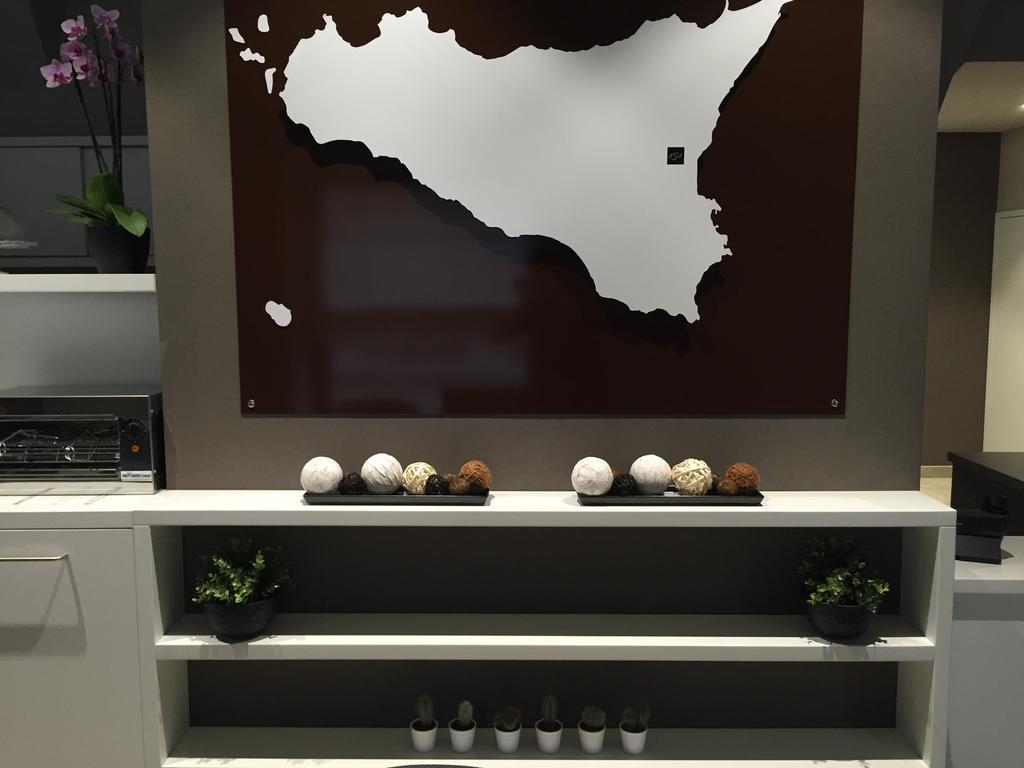 Etnea 454 Catania Luxury Rooms ภายนอก รูปภาพ